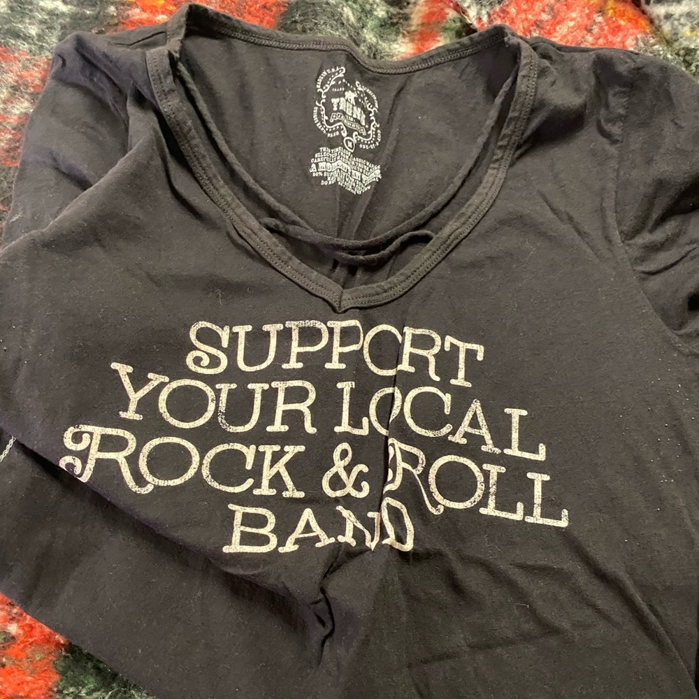 Limited Trunk band tee